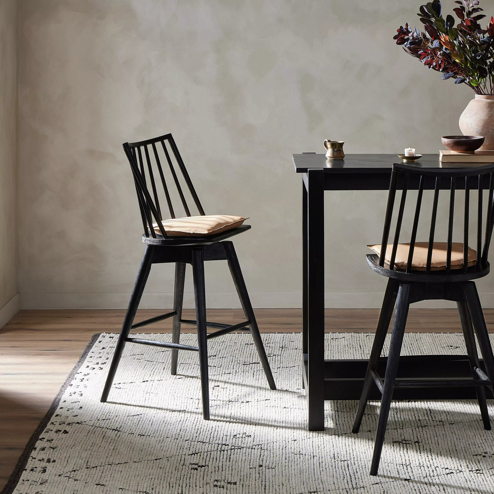 Daltrey Swivel Bar and Counter Stool, Bar Stool (30.29" Seat Height), Whiskey Saddle/Top Grain Leather
