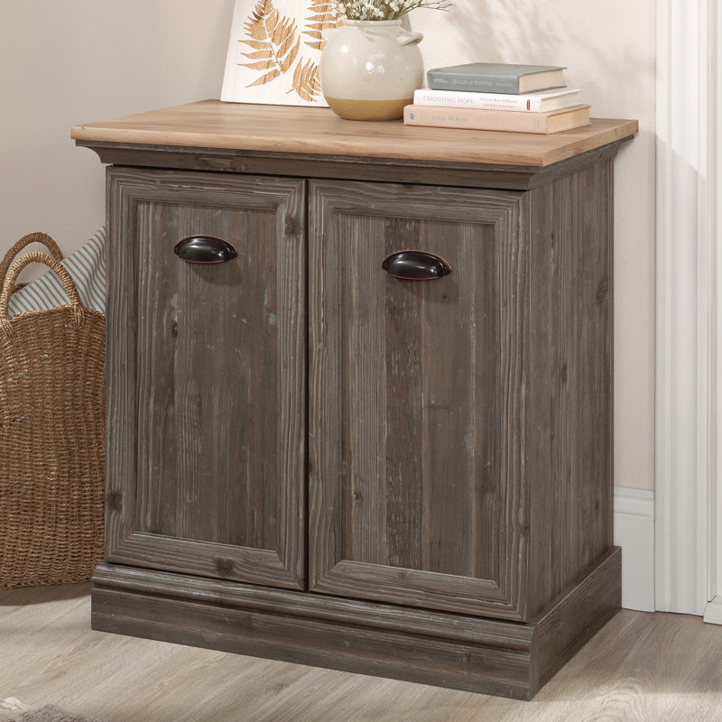 Armoire rustique autoportante en bois d'ingénierie à finition brune avec centre réglable et tablettes pour la surface de vie principale, d'une largeur de 18,08 po et d'une profondeur de 30,35 po