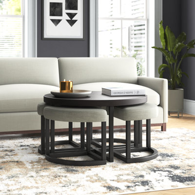 Table basse ronde 36 po avec 4 tabourets Stannos