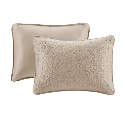 Full/Queen Reversible Quilt In Khaki - Perfect For Summer And Winter. Quilting. Pre-Washed Cotton Filling Comfort. Includes Two Shams. Easily Washable Suited All Seasons' Demands. With Style. Fill A