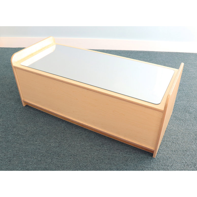 Table d’enfant avec dessus en miroir