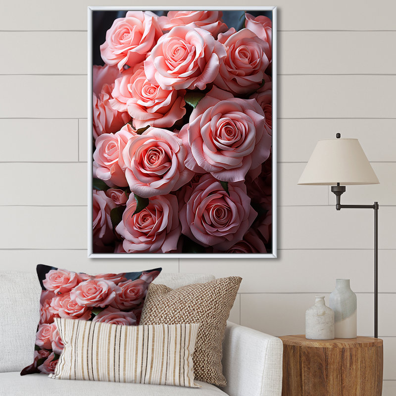 «Ieva Pink Graceful Roses Bouquet», reproduction sur toile, H 32 po x l 24 po x P 1 po, Cadre flottant blanc