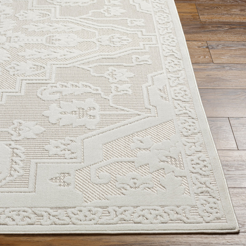 Oriental Indoor / Outdoor Rug, Rectangle 6'7" x 9'