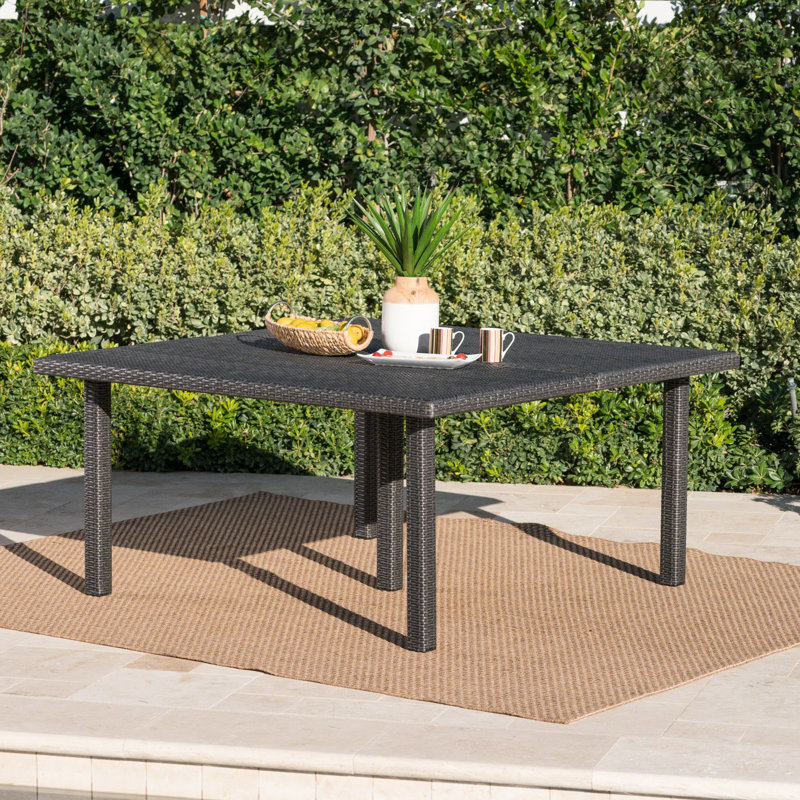 Table de salle à manger d'extérieur carrée 64 po Grey, Gris