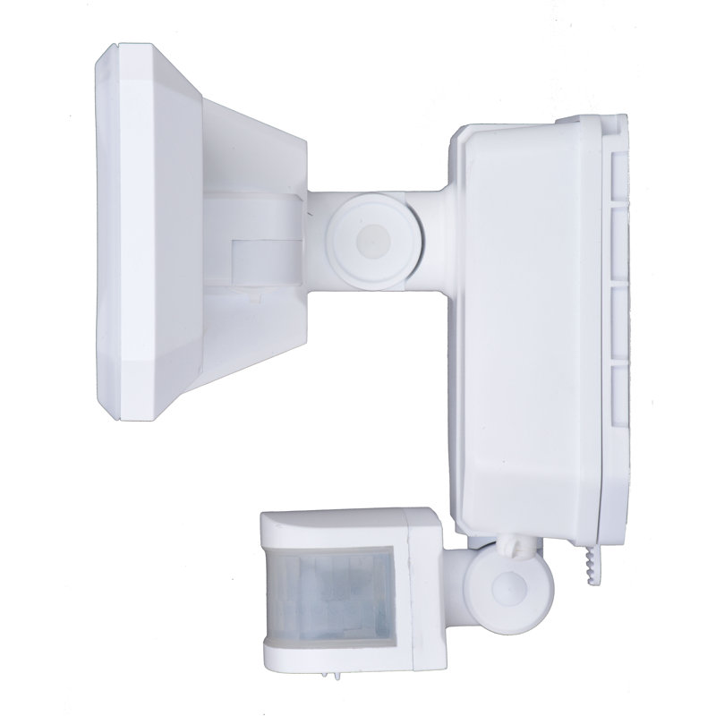 Dualux 3 - Head LED Battery Powered Dusk to Dawn Outdoor Security Area Light with Motion Sensor