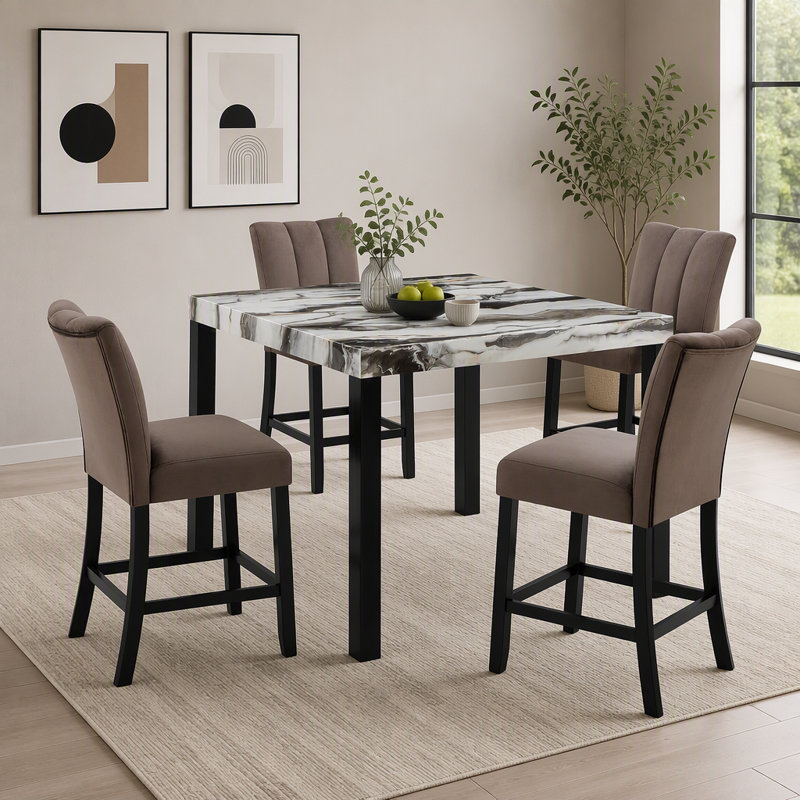 Table de salle à manger carrée haute (1 pièce) avec plateau en faux marbre élégant, pieds noirs épurés et contraste audacieux. Mobilier de salle à manger en bois, de style contemporain et moderne, blanc et marron.