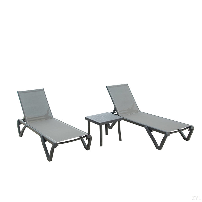 Ensemble de 3 chaises longues d'extérieur en polypropylène et aluminium, avec 5 positions réglables, table d'appoint pour la plage, la cour, le balcon et le bord de la piscine (gris, 2 chaises longues + 1 table)