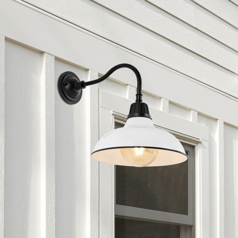 Manderfeld Iron Wall Light, White