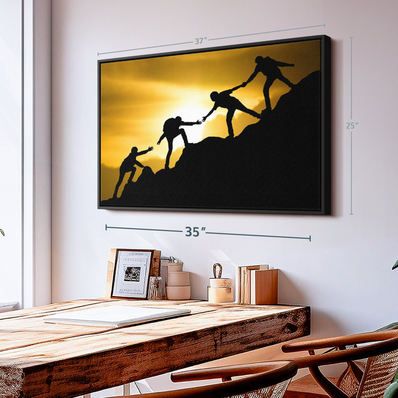 Impression sur toile «Climbing Teamwork», H 25 po x l 37 po