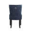 Chaise d'appoint rembourrée en velours avec garniture cloutée, bleu marine foncé et noir