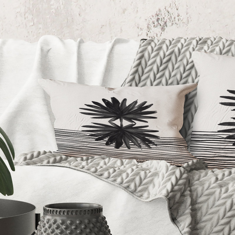 Rectangle, feuille tropicale noire et blanche sur rayures II - coussin décoratif moderne