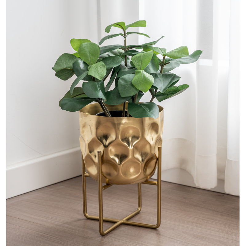 Laraea 7 Inch Hammered Metal Pot Planter