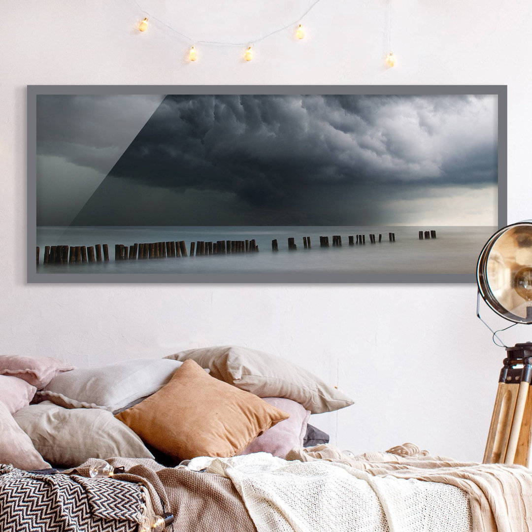 Bild mit Rahmen - Sturmwolken über der Ostsee - Panorama-Landschaft - A