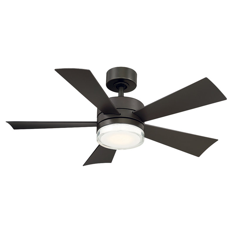 Ventilateur de plafond intelligent à cinq pales d'extérieur et d'intérieur Wynd avec télécommande et ensemble d'éclairage DEL inclus fonctionnant avec les applis Alexa, iOS ou Android