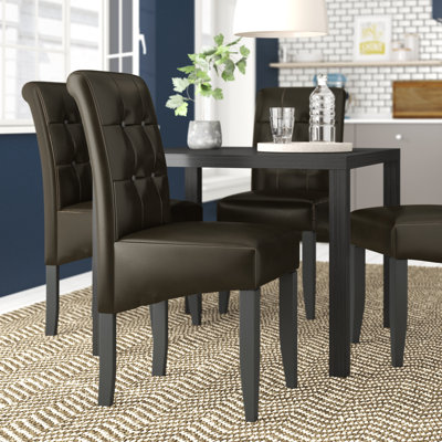 chaise d’appoint rembourrée touffeté  Belfield