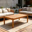 Table basse d'extérieur en bois d'acacia-128965357