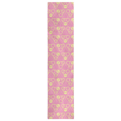 Classic Circles and Waves Table Runner