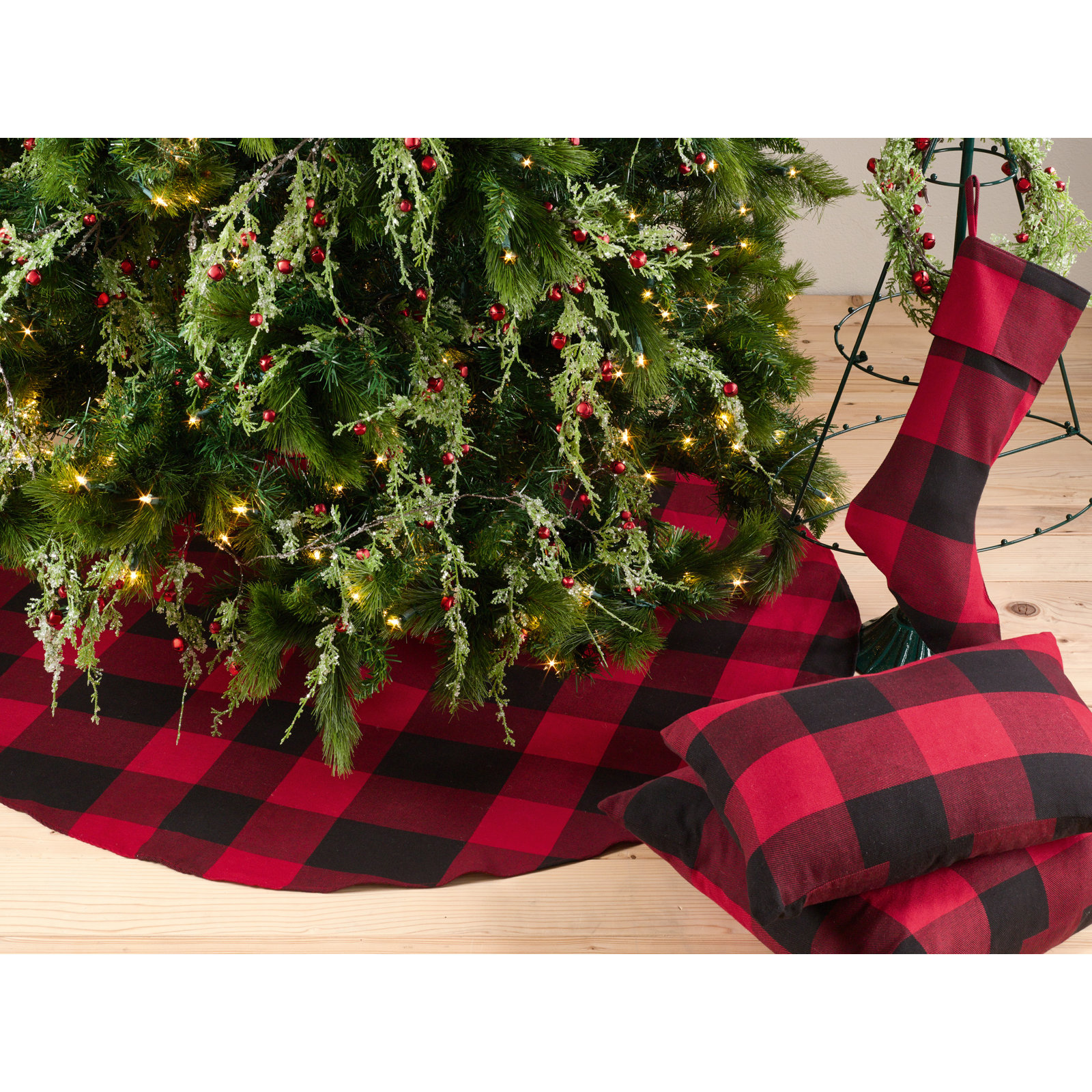 Cotton Tree Skirt, Red/Black, 53"