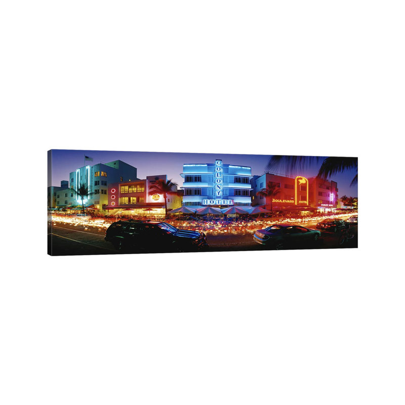 USA, Florida, Miami Beach 1 Piece Wrapped Canvas Panoramic Wall Art, 30.48 cm H x 91.44 cm W x 1.91 cm D