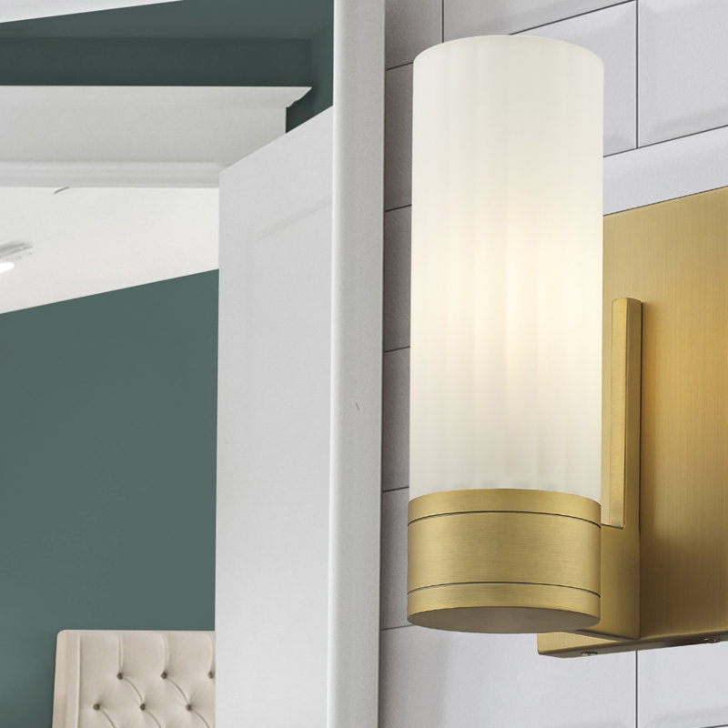 Applique murale 11 po Empire, Laiton brossé, Blanc mat, H 9,5 po x l 5,5 po x P 3,13 po