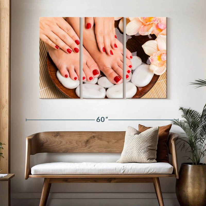 Shuttleworth Spa Red Nails, 32" H x 50" W