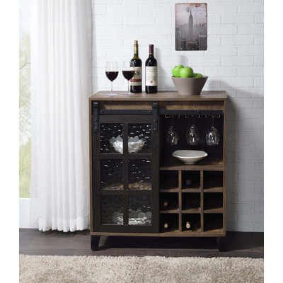 Armoire à vin moderne avec porte