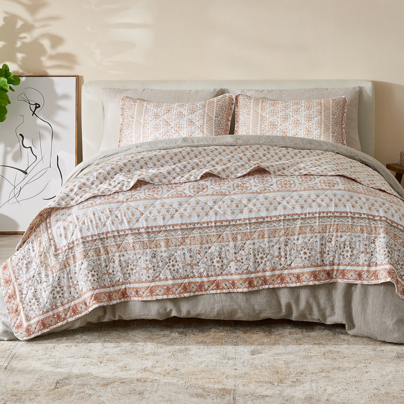 Gold Twin Reversible Microfiber Quilt Set