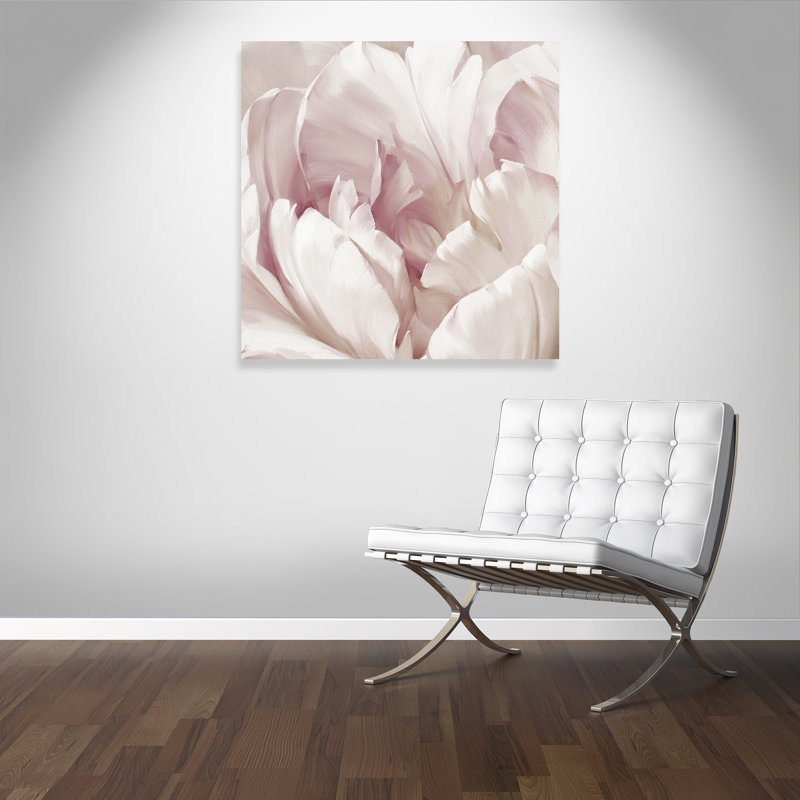 Intime rosé I - photographie, Toile tendue, H 45 po x l 45 po x P 1,375 po