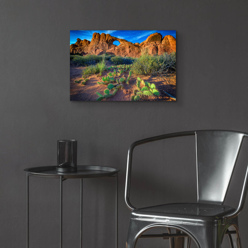 Art mural en verre Union Rustic «Skyline Arch At Sunset» par Rick Berk, H 16 po x l 24 po x P 0,2 po