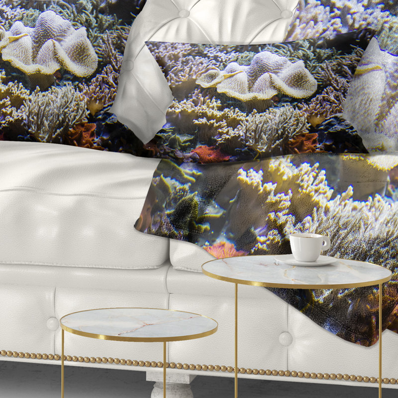 Magnifique fond marin avec poisson - Coussin décoratif à imprimé paysage