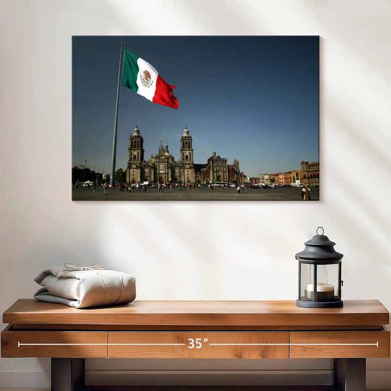 Drapeau mexicain Sirci à Zocalo, H 20 po x l 30 po