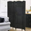 Paravent 4 panneaux de 5,6 pi de hauteur Noir avec élégant motif tissé à la main et plateau arqué captivant pour la maison. Chambre polyvalente, bureau. Structure en bois, sangles en polypropylène.