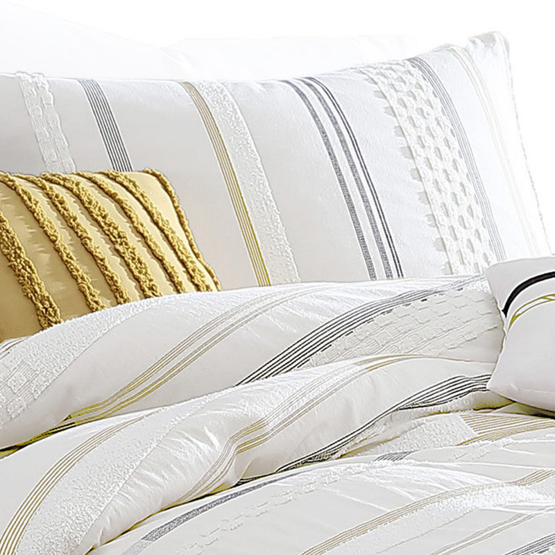  Duvet Cover & Insert Set, Queen Duvet Cover & Insert + 5 Additional Pieces