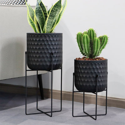 Nayshaun Set of 2 Modern Metal Planters with Stands 31cm &45cm Flower Holders Pots