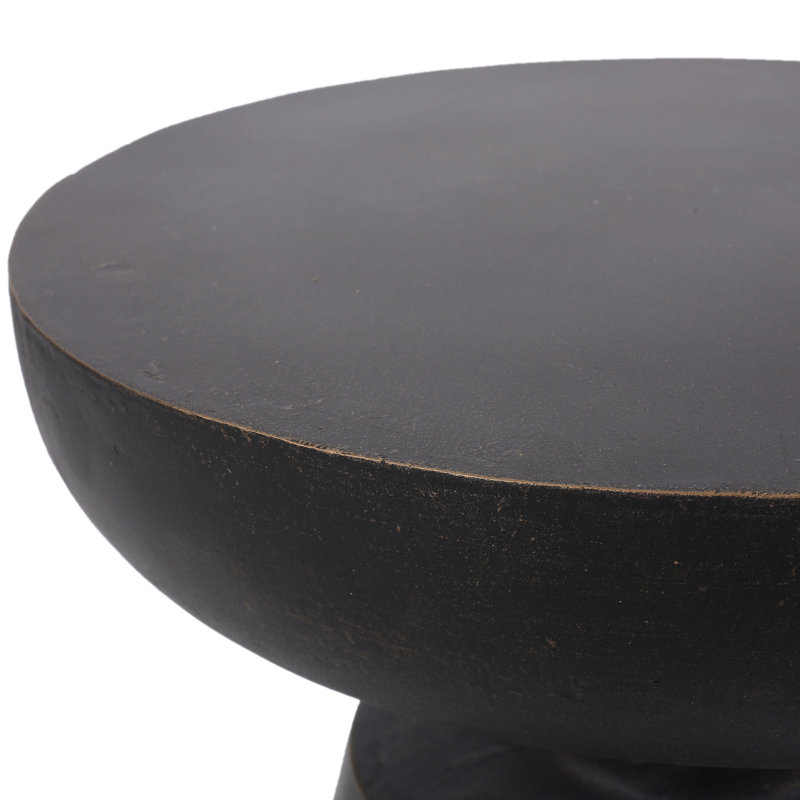 Table d'appoint de jardin légère en béton, conception moderne avec accent de cuivre, aucune table d'assemblage requise