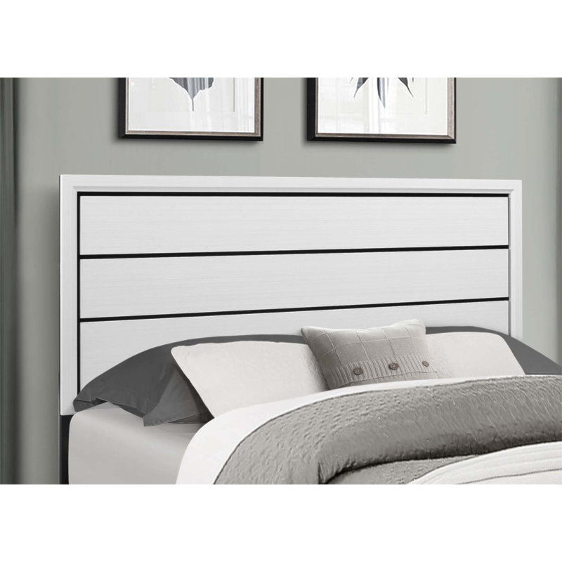 Lit MIRAGE avec tête de lit à panneau, construction robuste et conception contemporaine à profil bas pour les chambres à coucher modernes.