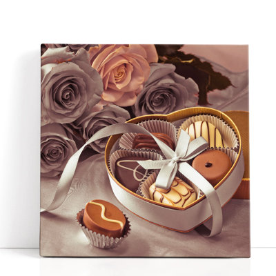 «Chocolate Gift Box with Roses 1», reproduction d'art sur toile