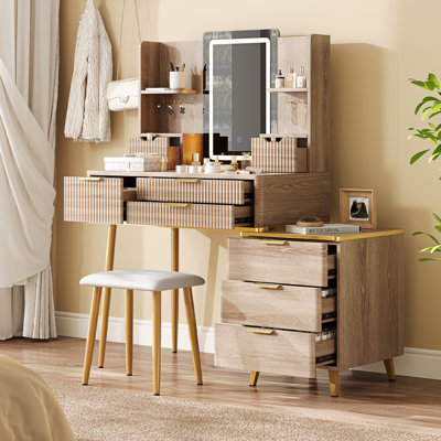 Coiffeuse de maquillage à 7 tiroirs avec miroir à DEL, détails, panneau cannelé, pieds en métal et éclairage de style tabouret de salon, bijoux enchevêtrés, organisation de bureau robuste, crochets à bijoux, poignées et éclairage de précision