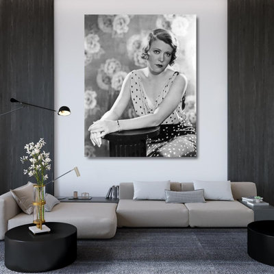 Lark Manor ™, galerie de photos d'archives d'Hollywood sur toile tendue: Ruth Chatterton - Frisco Jenny