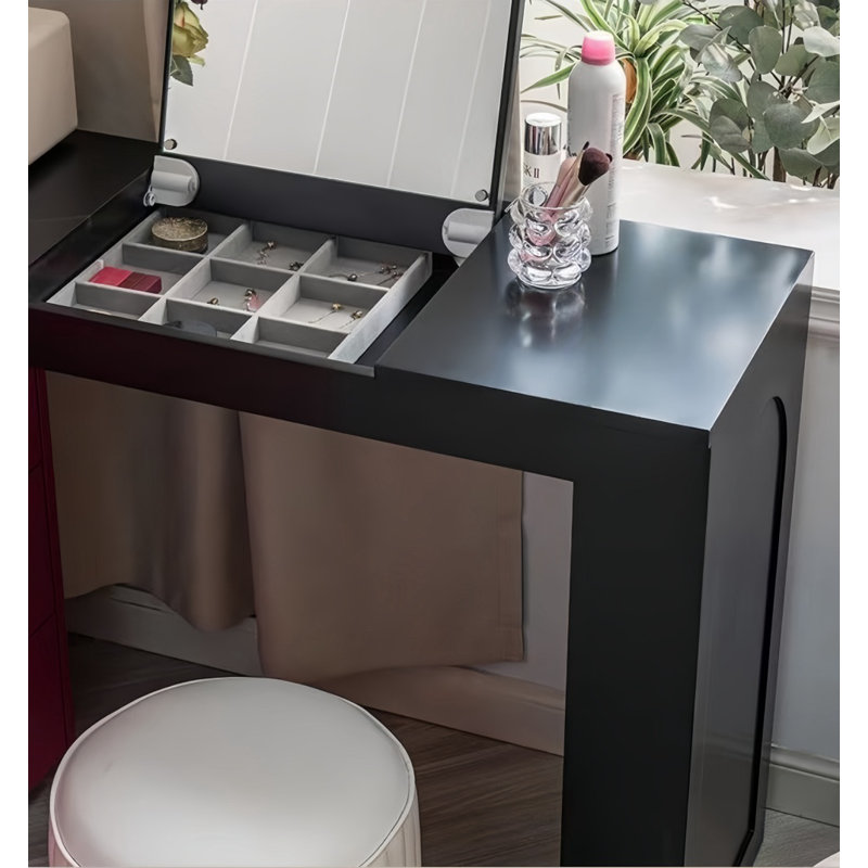 Commode simple multicolore