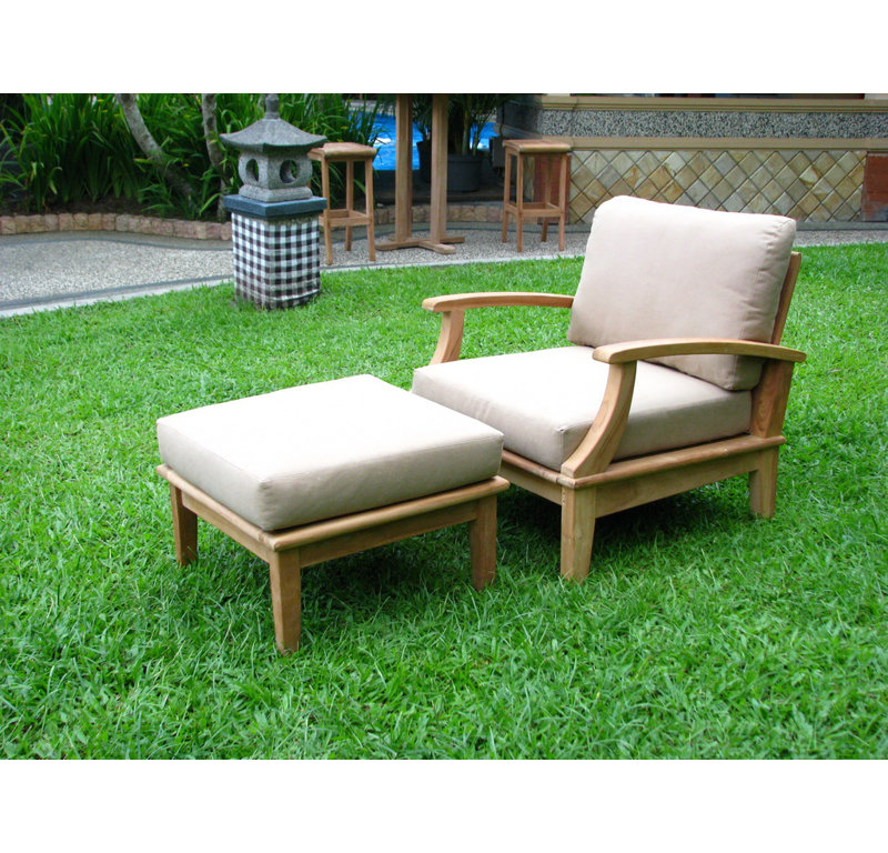 Outdoor Lounge Chair
