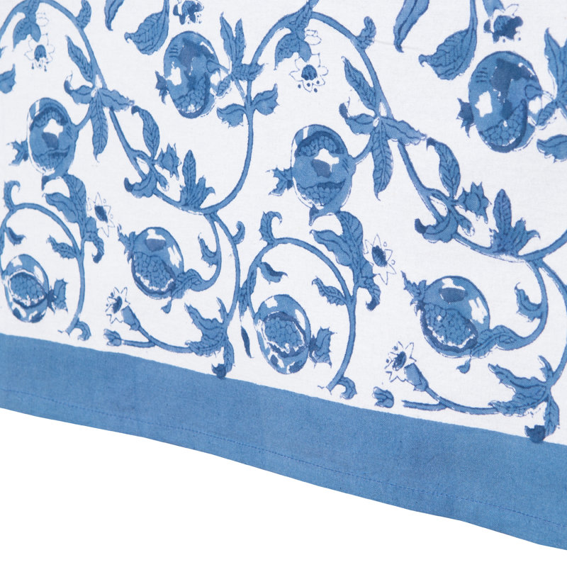 Granada Handmade Floral Tablecloth, 70" Round, Blue