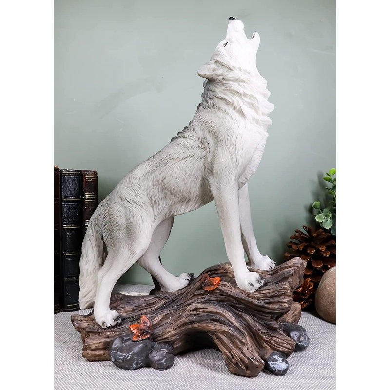 Figurines & Sculptures