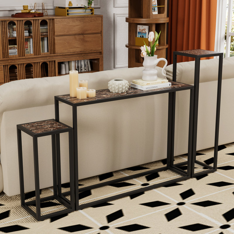 Console étroite à 3 compartiments avec bords hauts, idéale pour une entrée, un bureau ou une pièce à vivre. Style rétro, gain d'espace, structure stable, pieds réglables, montage rapide. Parfait pour une entrée, un corridor ou un salon.
