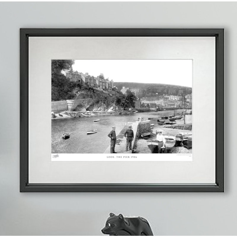 Looe, The Pier 1906 - Single Picture Frame Print, 45cm H x 60cm W x 2.3cm D