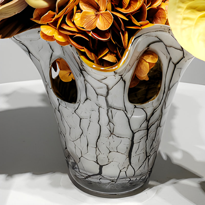Ornements de fleurs simulées