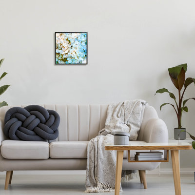Country Blooming Hydrangeas by Ziwei Li - Graphic Art on Wood