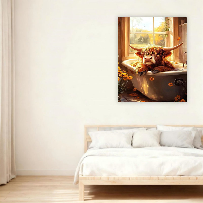Drôle de vache montagnarde dans une baignoire, art mural 24 po x 36 po