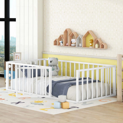 Queen Size Metal Floor Bed Frame With Fence And Door, White