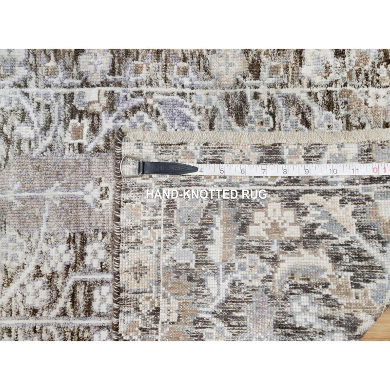 Tapis gris en soie et laine noué à la main 2 pi 1 po x 2 pi 11 po